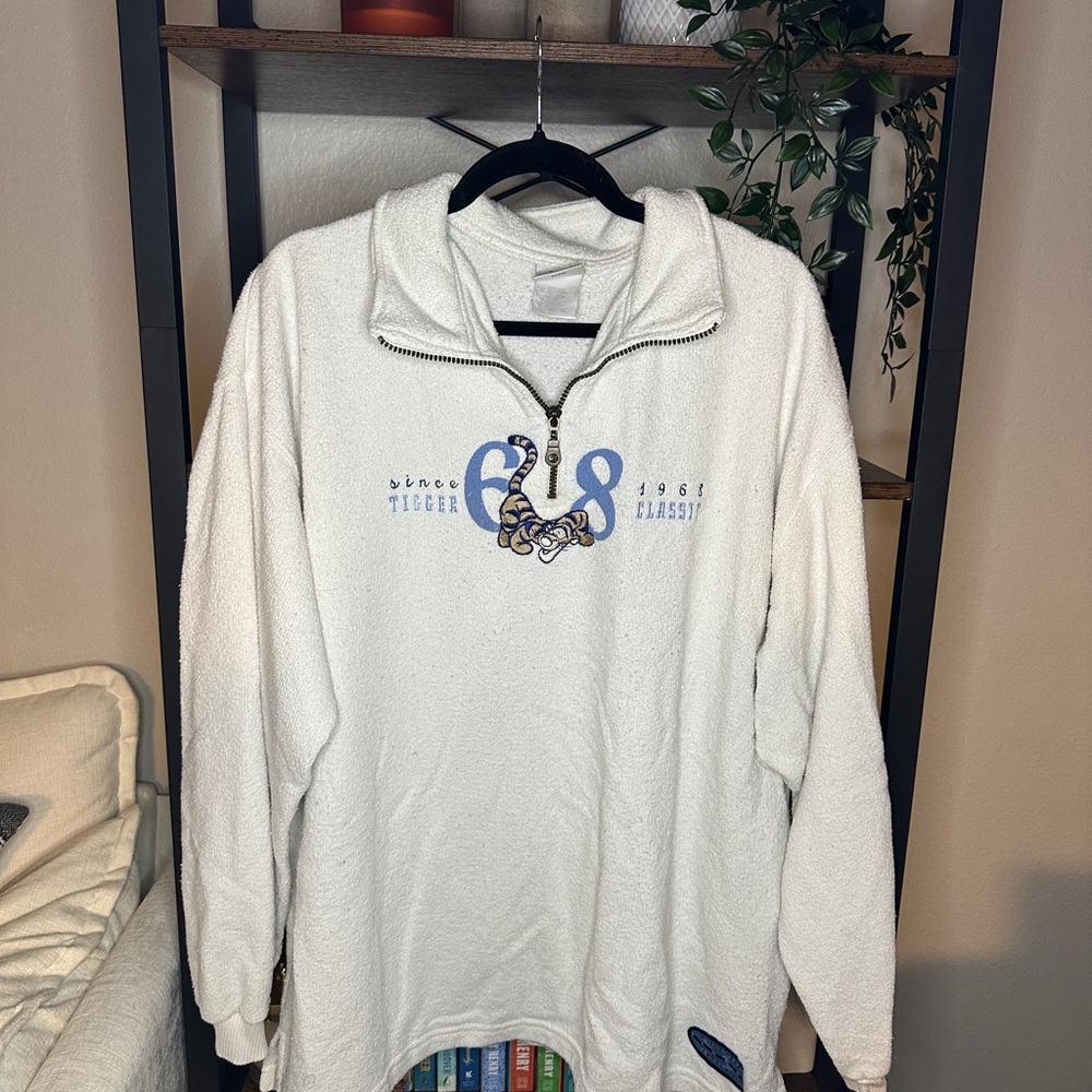 Vintage Disney White Textured Tigger Half-zip